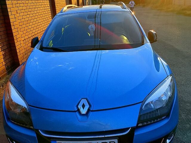 Синий Рено Меган, объемом двигателя 1.5 л и пробегом 300 тыс. км за 7700 $, фото 1 на Automoto.ua