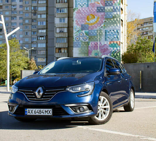 Синий Рено Меган, объемом двигателя 1.5 л и пробегом 225 тыс. км за 12500 $, фото 1 на Automoto.ua