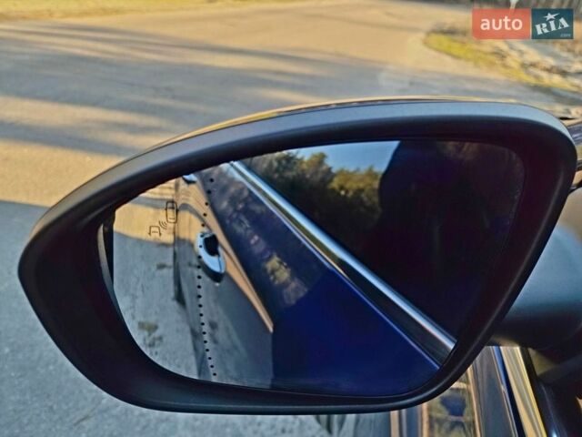 Синій Рено Меган, об'ємом двигуна 1.46 л та пробігом 208 тис. км за 13799 $, фото 1 на Automoto.ua