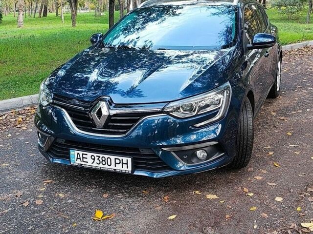 Синий Рено Меган, объемом двигателя 1.46 л и пробегом 203 тыс. км за 13300 $, фото 1 на Automoto.ua
