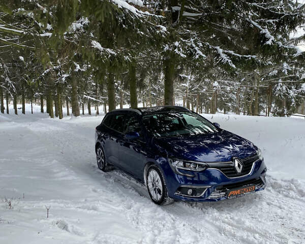 Синий Рено Меган, объемом двигателя 1.2 л и пробегом 120 тыс. км за 10600 $, фото 1 на Automoto.ua