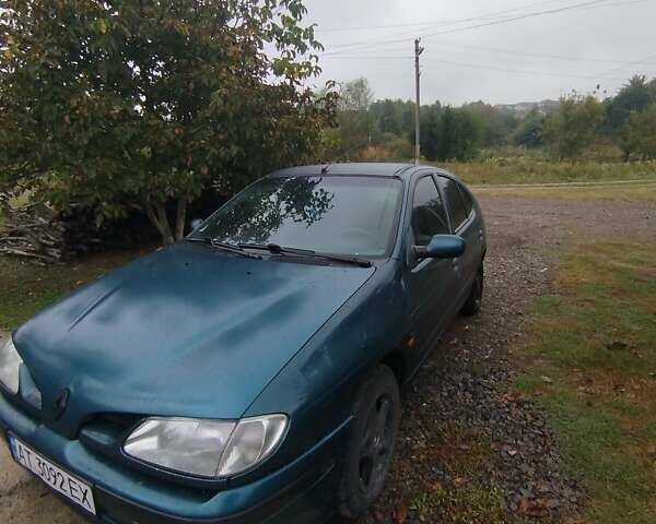 Зеленый Рено Меган, объемом двигателя 1.6 л и пробегом 403 тыс. км за 1950 $, фото 1 на Automoto.ua