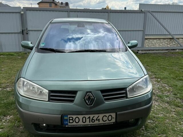 Зеленый Рено Меган, объемом двигателя 1.6 л и пробегом 246 тыс. км за 3000 $, фото 1 на Automoto.ua