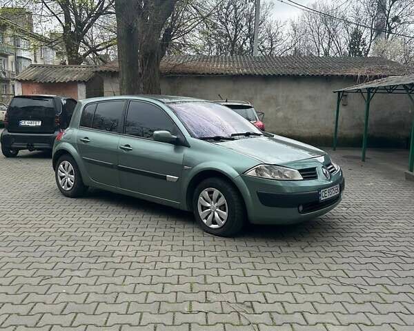 Зелений Рено Меган, об'ємом двигуна 1.46 л та пробігом 263 тис. км за 3000 $, фото 1 на Automoto.ua