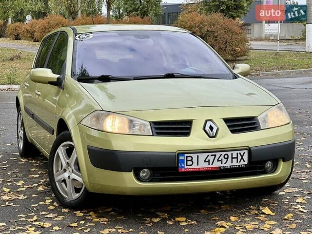 Зеленый Рено Меган, объемом двигателя 1.6 л и пробегом 302 тыс. км за 3750 $, фото 1 на Automoto.ua