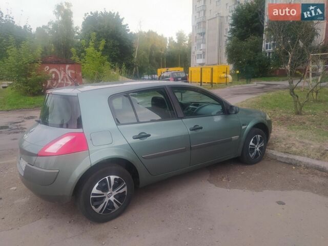 Зеленый Рено Меган, объемом двигателя 1.6 л и пробегом 320 тыс. км за 3500 $, фото 1 на Automoto.ua