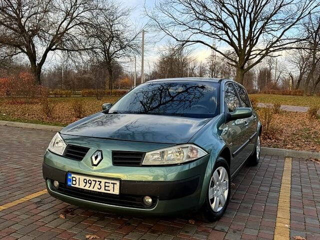 Зеленый Рено Меган, объемом двигателя 1.6 л и пробегом 111 тыс. км за 4000 $, фото 1 на Automoto.ua