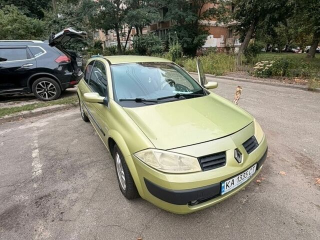 Зелений Рено Меган, об'ємом двигуна 1.6 л та пробігом 1 тис. км за 2700 $, фото 1 на Automoto.ua
