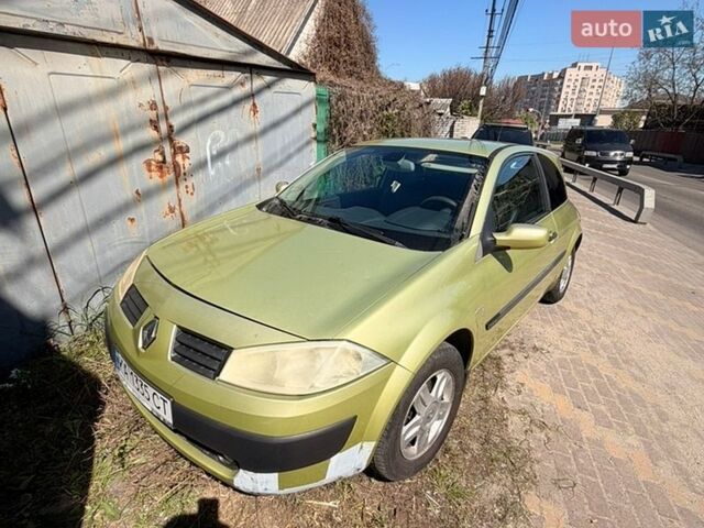 Зеленый Рено Меган, объемом двигателя 1.6 л и пробегом 250 тыс. км за 3900 $, фото 1 на Automoto.ua
