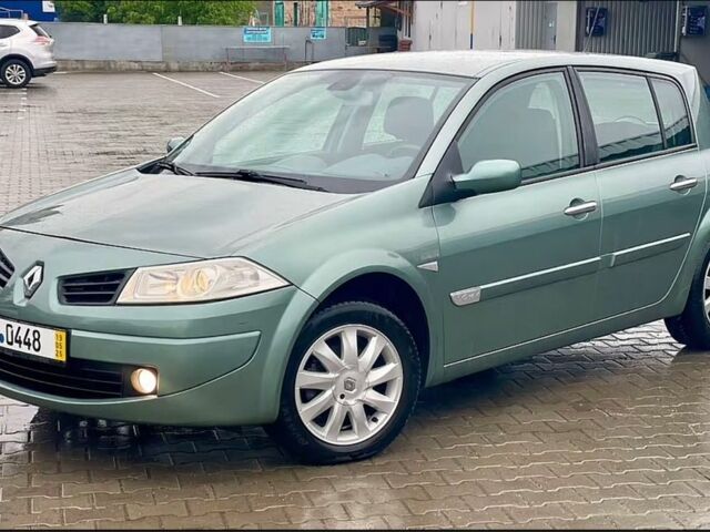 Зелений Рено Меган, об'ємом двигуна 1.6 л та пробігом 212 тис. км за 4950 $, фото 1 на Automoto.ua