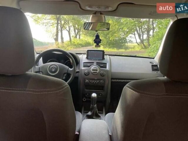 Зеленый Рено Меган, объемом двигателя 1.6 л и пробегом 235 тыс. км за 5000 $, фото 1 на Automoto.ua