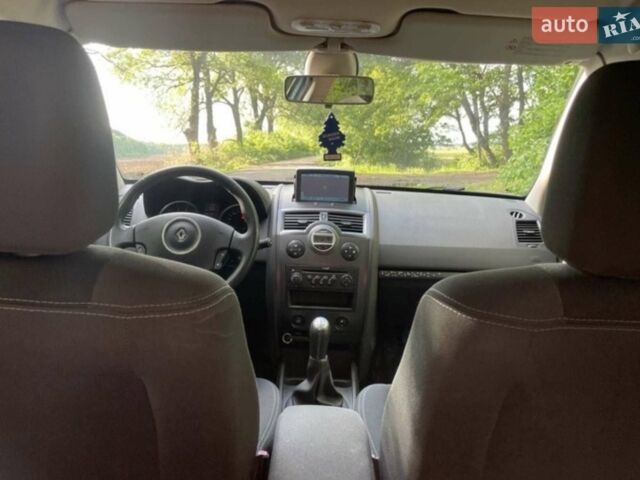 Зеленый Рено Меган, объемом двигателя 1.6 л и пробегом 235 тыс. км за 5000 $, фото 1 на Automoto.ua