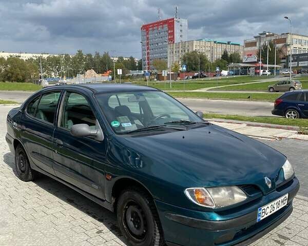 Зелений Рено Меган, об'ємом двигуна 1.4 л та пробігом 288 тис. км за 1750 $, фото 1 на Automoto.ua