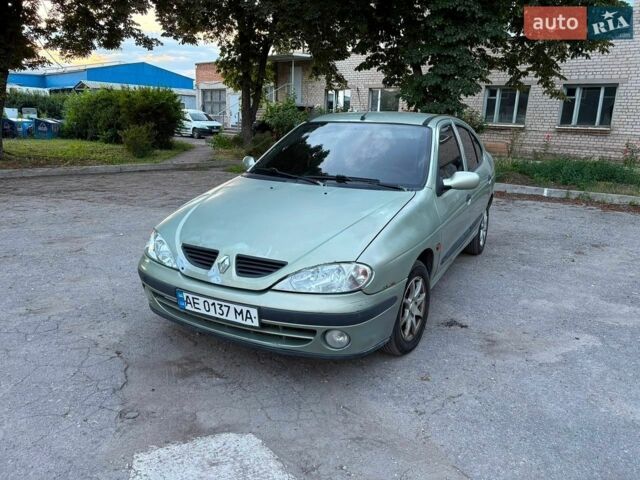 Зелений Рено Меган, об'ємом двигуна 1.4 л та пробігом 312 тис. км за 2500 $, фото 1 на Automoto.ua