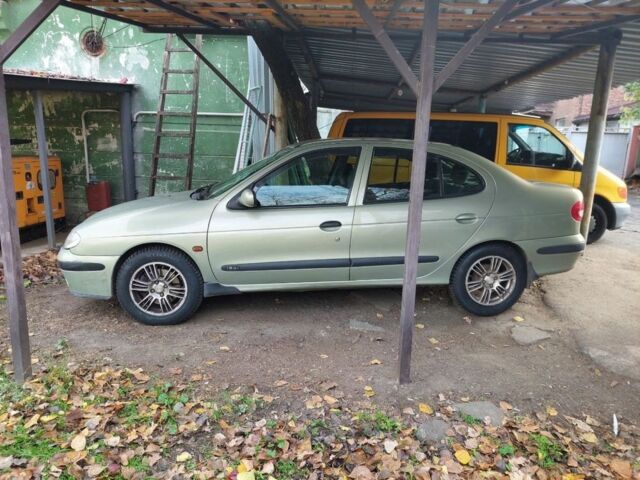 Зелений Рено Меган, об'ємом двигуна 1.6 л та пробігом 167 тис. км за 1900 $, фото 1 на Automoto.ua