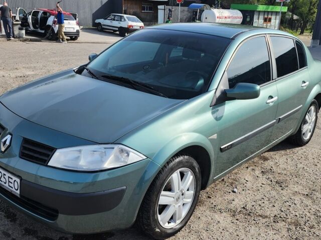 Зеленый Рено Меган, объемом двигателя 1.4 л и пробегом 230 тыс. км за 4300 $, фото 1 на Automoto.ua