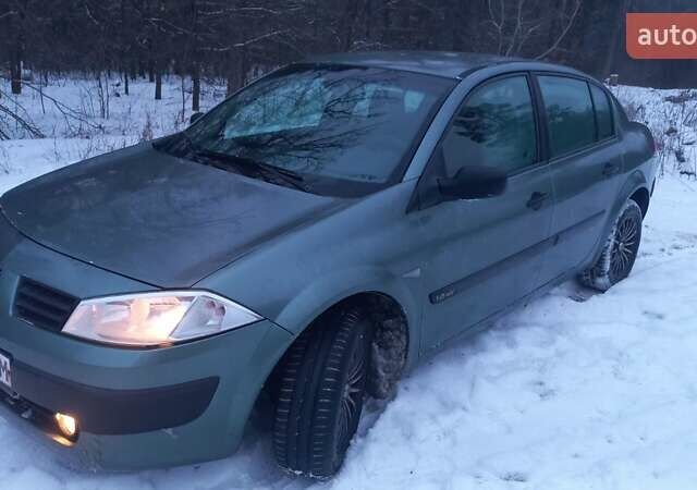 Зеленый Рено Меган, объемом двигателя 1.6 л и пробегом 311 тыс. км за 3300 $, фото 1 на Automoto.ua