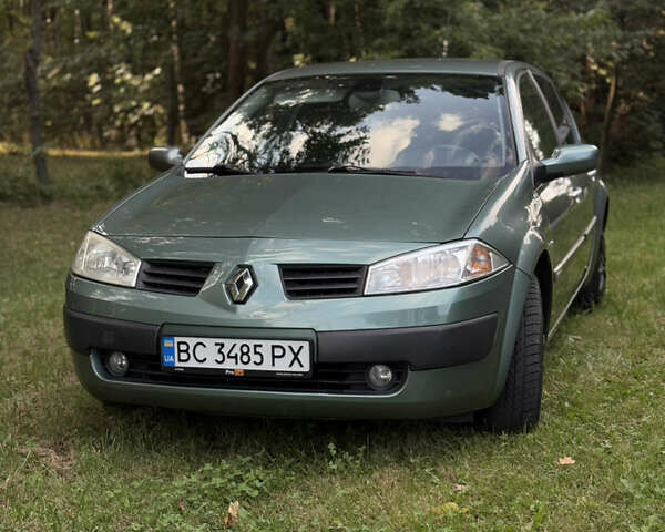 Зеленый Рено Меган, объемом двигателя 1.6 л и пробегом 130 тыс. км за 3950 $, фото 1 на Automoto.ua