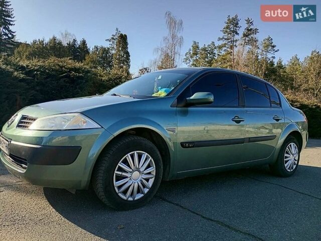 Зеленый Рено Меган, объемом двигателя 1.6 л и пробегом 160 тыс. км за 4700 $, фото 1 на Automoto.ua