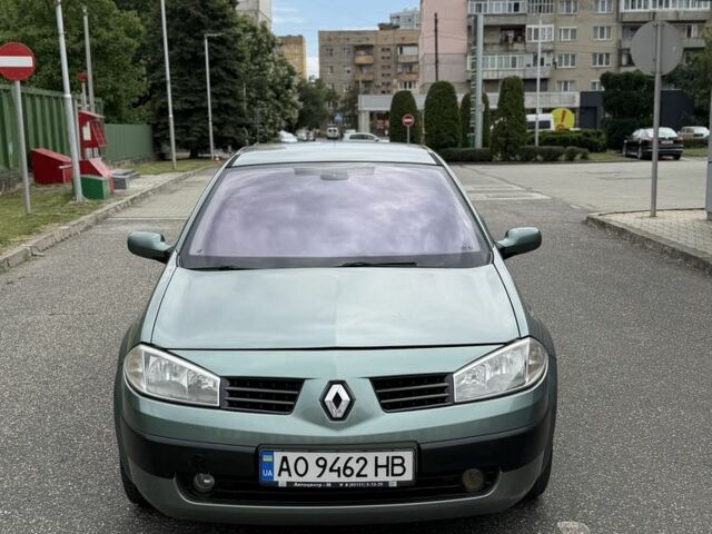 Зеленый Рено Меган, объемом двигателя 1.6 л и пробегом 300 тыс. км за 2999 $, фото 1 на Automoto.ua