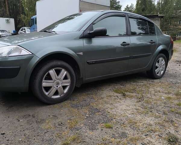 Зелений Рено Меган, об'ємом двигуна 1.39 л та пробігом 240 тис. км за 4250 $, фото 1 на Automoto.ua