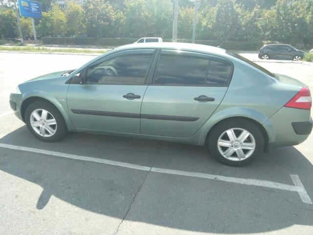 Зелений Рено Меган, об'ємом двигуна 1.6 л та пробігом 272 тис. км за 4300 $, фото 1 на Automoto.ua