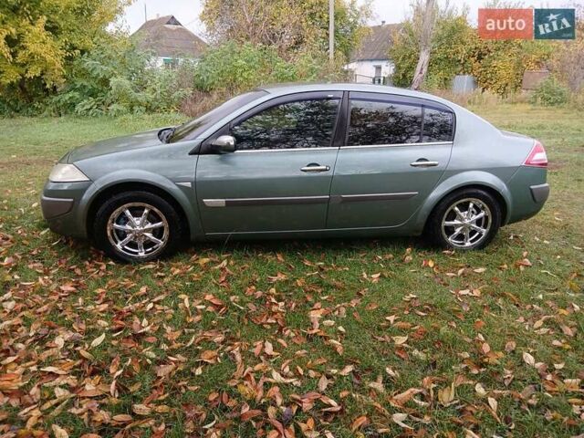 Зеленый Рено Меган, объемом двигателя 1.6 л и пробегом 301 тыс. км за 3600 $, фото 1 на Automoto.ua