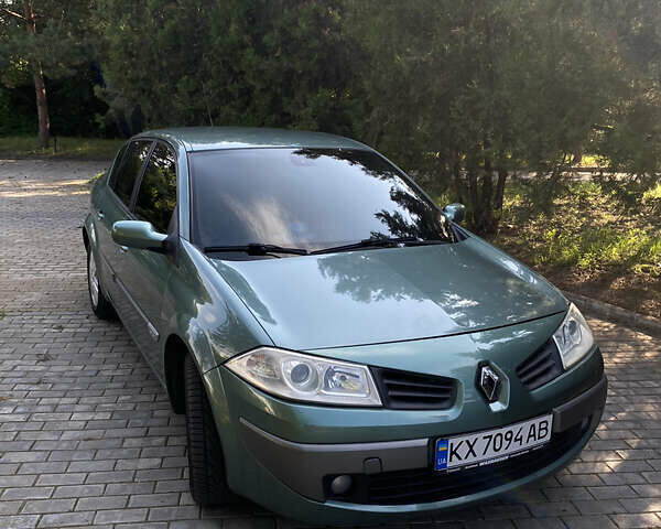 Зелений Рено Меган, об'ємом двигуна 1.6 л та пробігом 185 тис. км за 4800 $, фото 1 на Automoto.ua