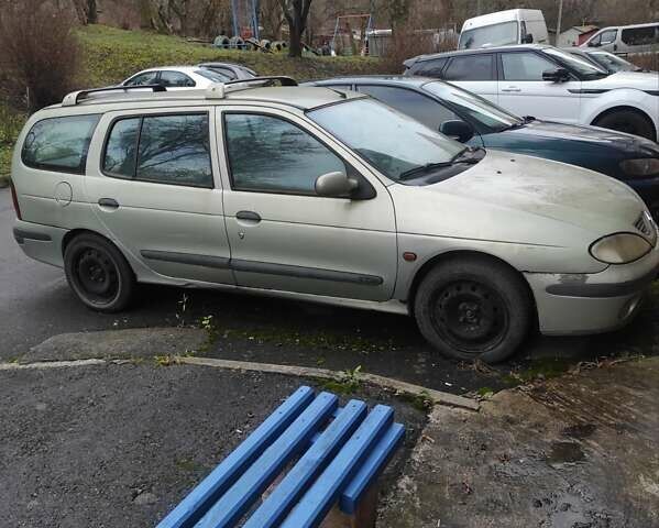 Зеленый Рено Меган, объемом двигателя 1.9 л и пробегом 320 тыс. км за 1200 $, фото 1 на Automoto.ua