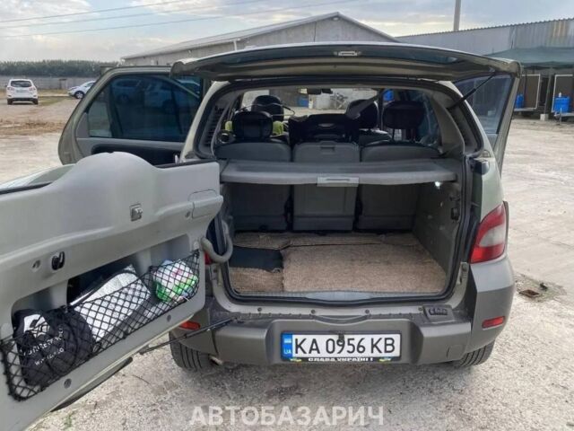 Зелений Рено Меган, об'ємом двигуна 2 л та пробігом 0 тис. км за 3700 $, фото 1 на Automoto.ua