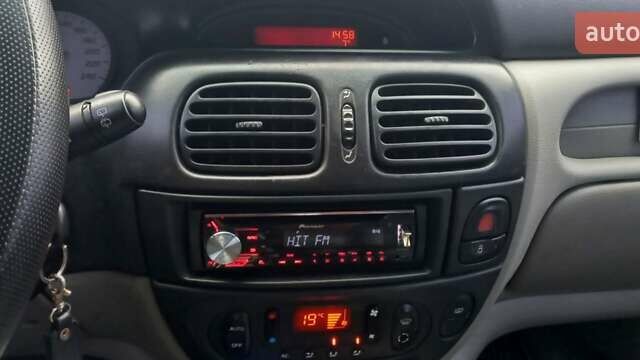 Зеленый Рено Меган, объемом двигателя 2 л и пробегом 333 тыс. км за 4500 $, фото 1 на Automoto.ua