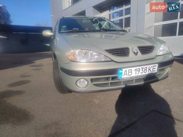 Зелений Рено Меган, об'ємом двигуна 1.4 л та пробігом 128 тис. км за 3999 $, фото 1 на Automoto.ua