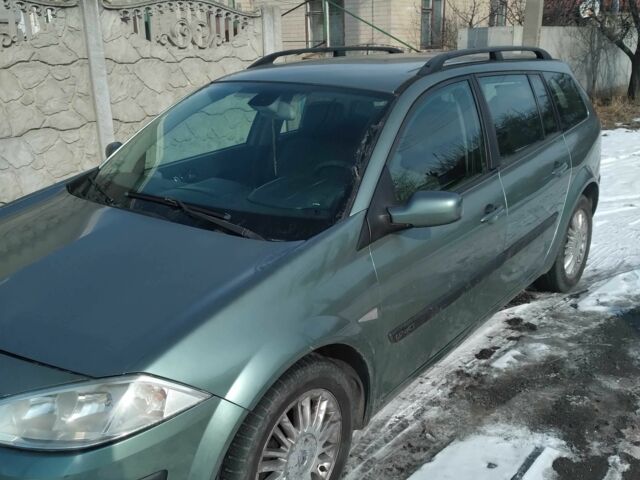 Зеленый Рено Меган, объемом двигателя 1.9 л и пробегом 280 тыс. км за 3032 $, фото 1 на Automoto.ua