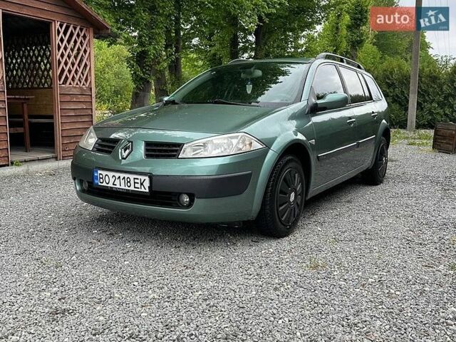 Зеленый Рено Меган, объемом двигателя 1.6 л и пробегом 252 тыс. км за 3900 $, фото 1 на Automoto.ua