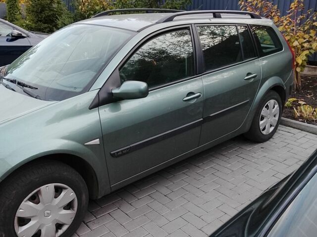 Зеленый Рено Меган, объемом двигателя 1.4 л и пробегом 223 тыс. км за 3888 $, фото 1 на Automoto.ua