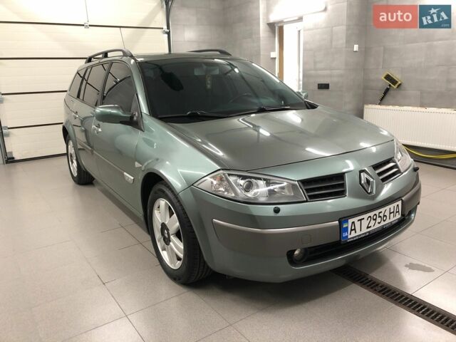 Зеленый Рено Меган, объемом двигателя 1.6 л и пробегом 209 тыс. км за 5700 $, фото 1 на Automoto.ua