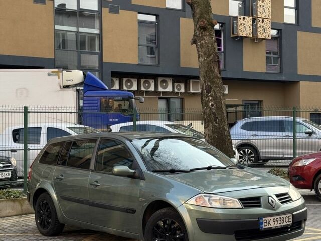 Зелений Рено Меган, об'ємом двигуна 1.5 л та пробігом 290 тис. км за 3900 $, фото 1 на Automoto.ua