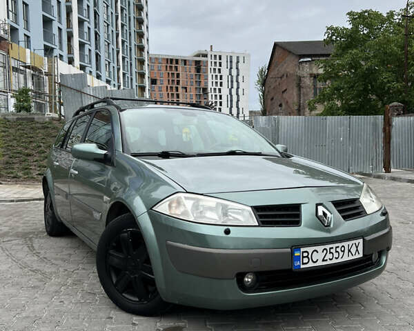 Зеленый Рено Меган, объемом двигателя 1.6 л и пробегом 245 тыс. км за 4000 $, фото 1 на Automoto.ua