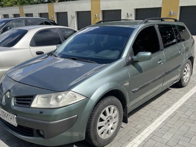 Зеленый Рено Меган, объемом двигателя 1.6 л и пробегом 250 тыс. км за 3700 $, фото 1 на Automoto.ua