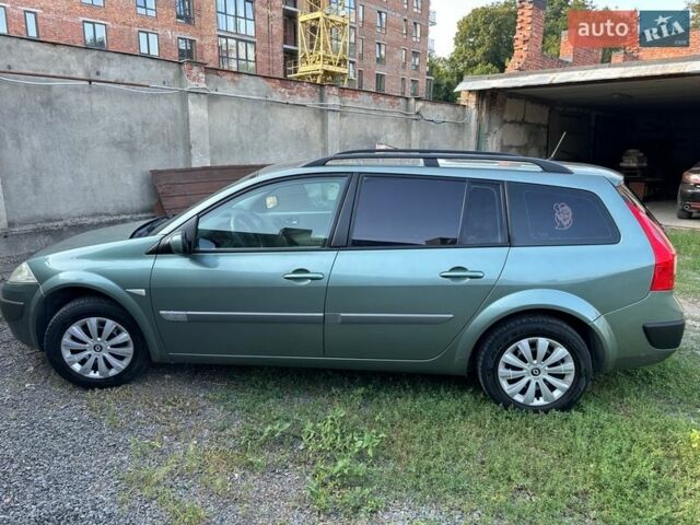 Зелений Рено Меган, об'ємом двигуна 1.6 л та пробігом 196 тис. км за 3500 $, фото 1 на Automoto.ua