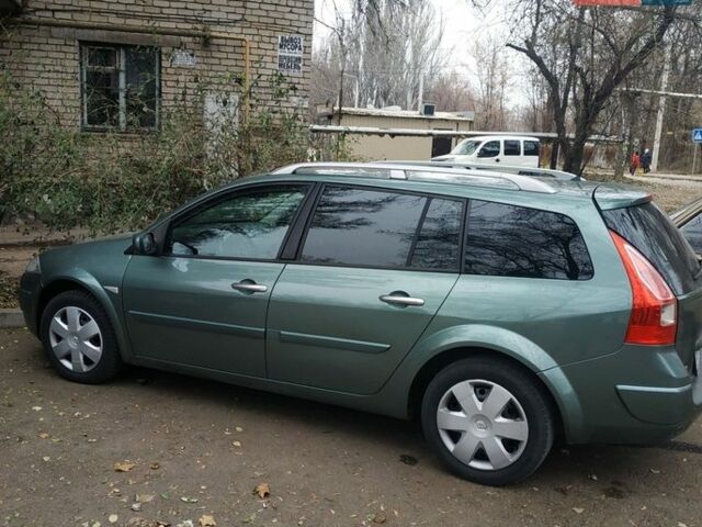 Зеленый Рено Меган, объемом двигателя 2 л и пробегом 180 тыс. км за 6000 $, фото 1 на Automoto.ua