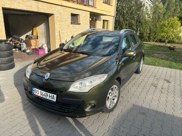 Зеленый Рено Меган, объемом двигателя 1.5 л и пробегом 320 тыс. км за 5721 $, фото 1 на Automoto.ua