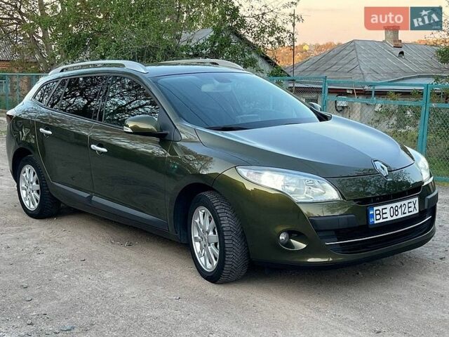Зеленый Рено Меган, объемом двигателя 1.46 л и пробегом 233 тыс. км за 7800 $, фото 1 на Automoto.ua