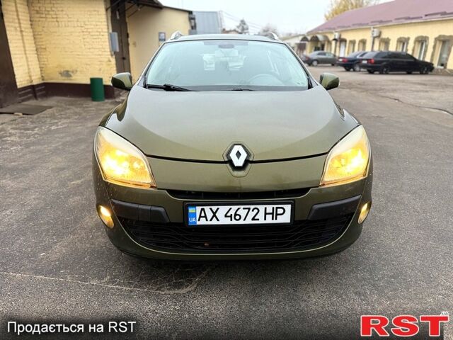 Зеленый Рено Меган, объемом двигателя 1.5 л и пробегом 220 тыс. км за 6999 $, фото 1 на Automoto.ua
