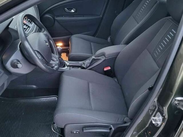 Зеленый Рено Меган, объемом двигателя 1.5 л и пробегом 328 тыс. км за 4700 $, фото 1 на Automoto.ua