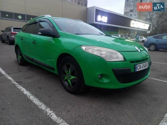 Зелений Рено Меган, об'ємом двигуна 1.5 л та пробігом 300 тис. км за 6500 $, фото 1 на Automoto.ua