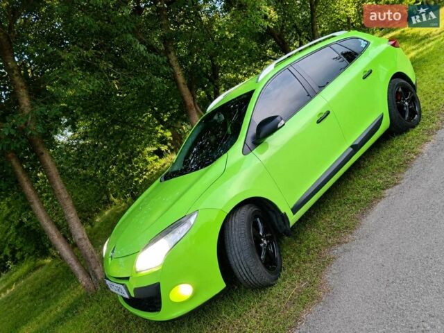 Зеленый Рено Меган, объемом двигателя 1.5 л и пробегом 380 тыс. км за 5900 $, фото 1 на Automoto.ua