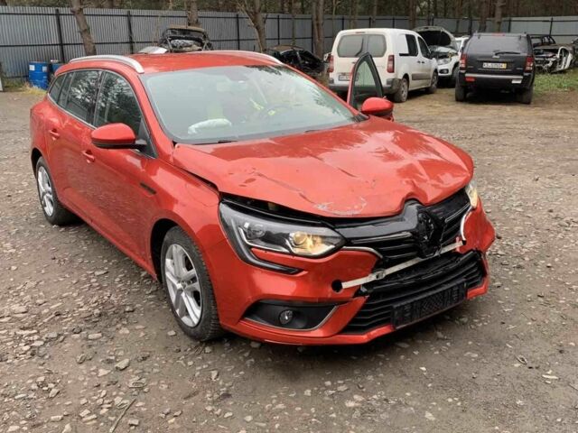 Оранжевый Рено Меган, объемом двигателя 1.2 л и пробегом 129 тыс. км за 7500 $, фото 1 на Automoto.ua