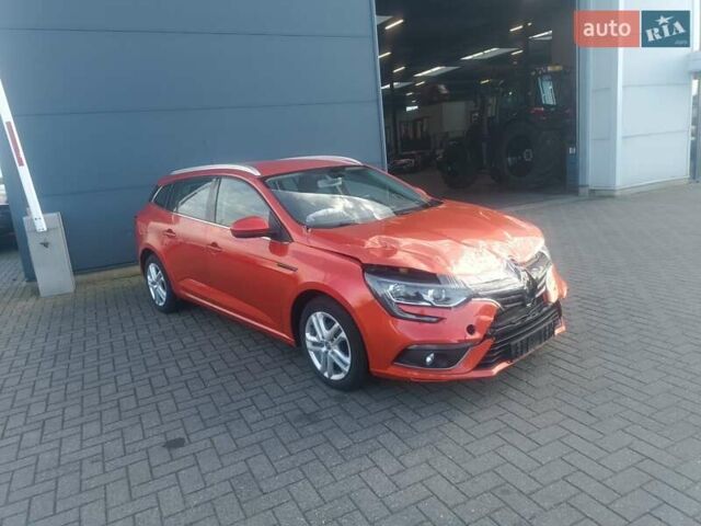Оранжевый Рено Меган, объемом двигателя 1.2 л и пробегом 129 тыс. км за 7547 $, фото 1 на Automoto.ua