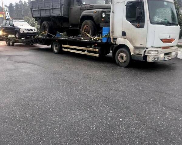 Белый Рено Мидлум, объемом двигателя 4.1 л и пробегом 600 тыс. км за 14500 $, фото 1 на Automoto.ua